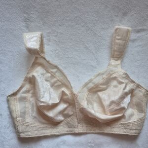 Underscore Bra Without underwire Size 40C.
